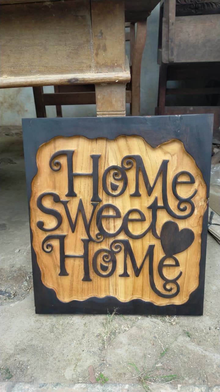 Patung Kayu Tulisan Logo